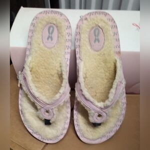 Privo By Clark's Pink Ribbon Fleece Lined Thong Slippers Size 9